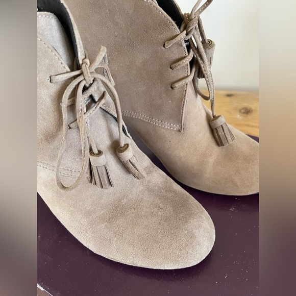 Bootie, Me Too Odelia Fango Suede - Picture 3 of 12